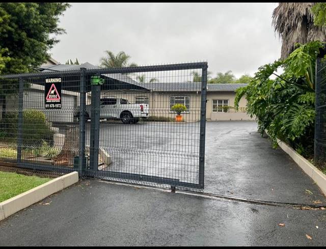 3 BEDROOM HOUSE FOR SALE IN WILROPARK